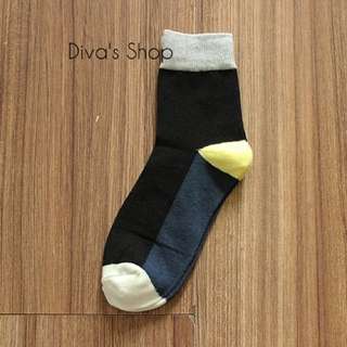✔️韓國質感中筒襪 （有15種款式）