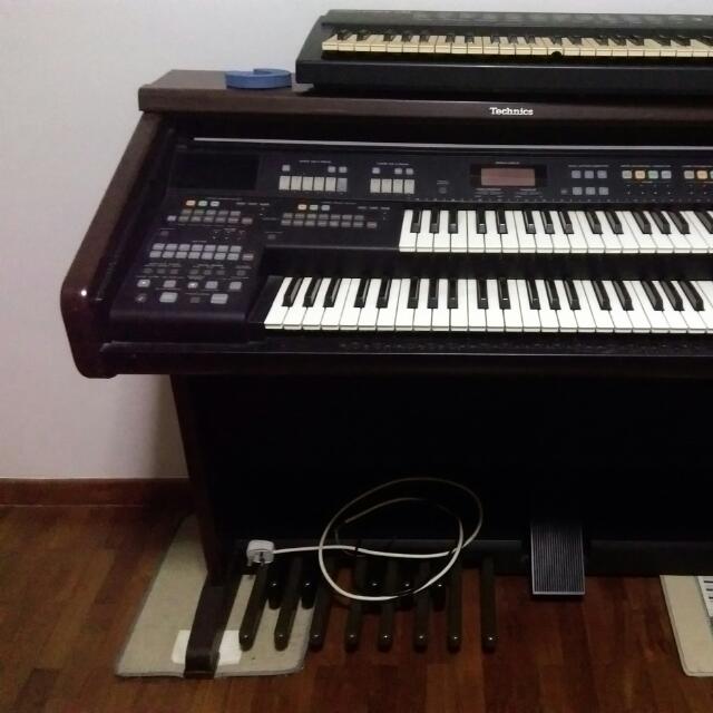 Electric Piano/Keyboard Technics Model En4, Hobbies & Toys, Music