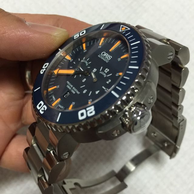 Oris tubbataha top