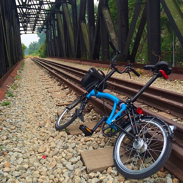 brompton lagoon blue