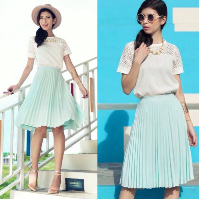 TCL Queen Pleats Midi Skirt Mint Color Women s Fashion Bottoms Skirts on Carousell