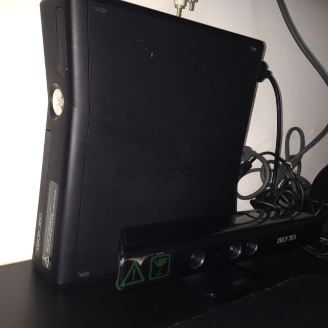 Xbox 360 Slim 4GB With 250GB Hard Drive, Hobbies & Toys, Toys & Games