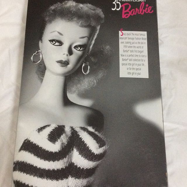 Habit Barbie vintage NRFB - Barbie