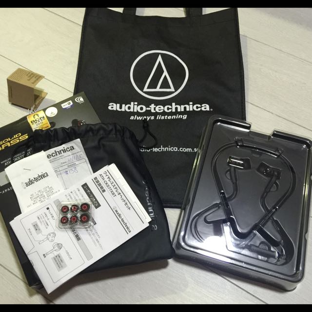 Audio Technica Wireless Stereo Headset Ath Cks77xbt Electronics On Carousell