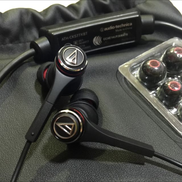 Audio Technica Wireless Stereo Headset Ath Cks77xbt Electronics On Carousell