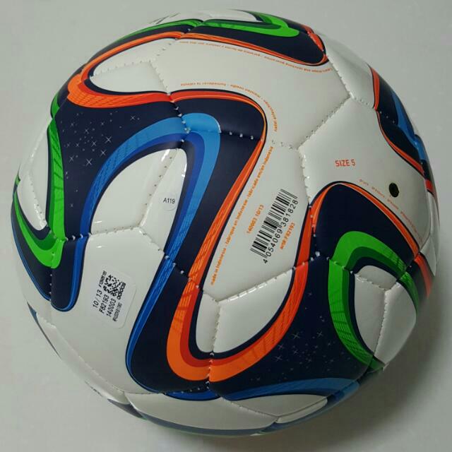  Customer reviews: adidas 2014 FIFA World Cup Brazuca Final Rio  Match Ball Replica Top Glider Size 5
