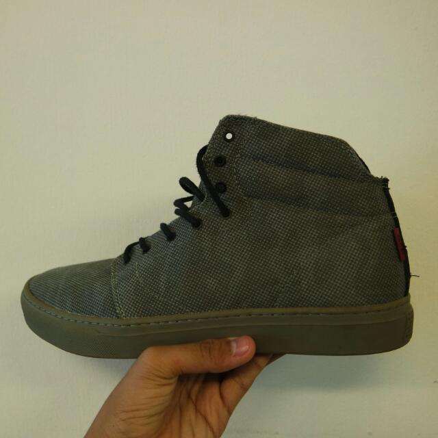 Vans Alcon Camo OTW Men s Fashion Footwear Sneakers on Carousell