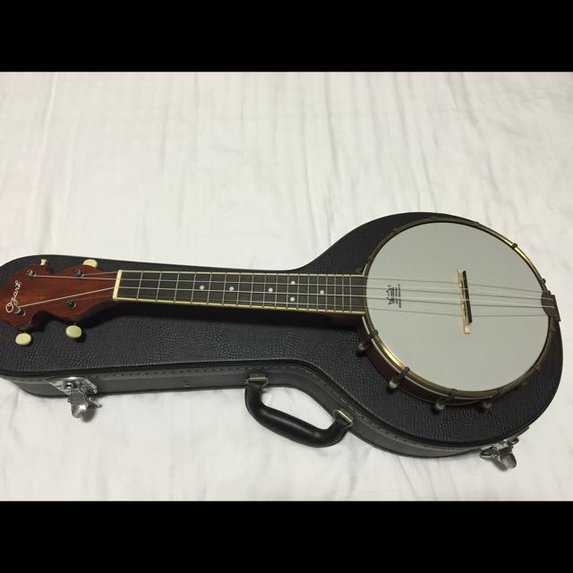 Ozark 2035 Ukulele Banjo, Hobbies & Toys, Music & Media, Musical