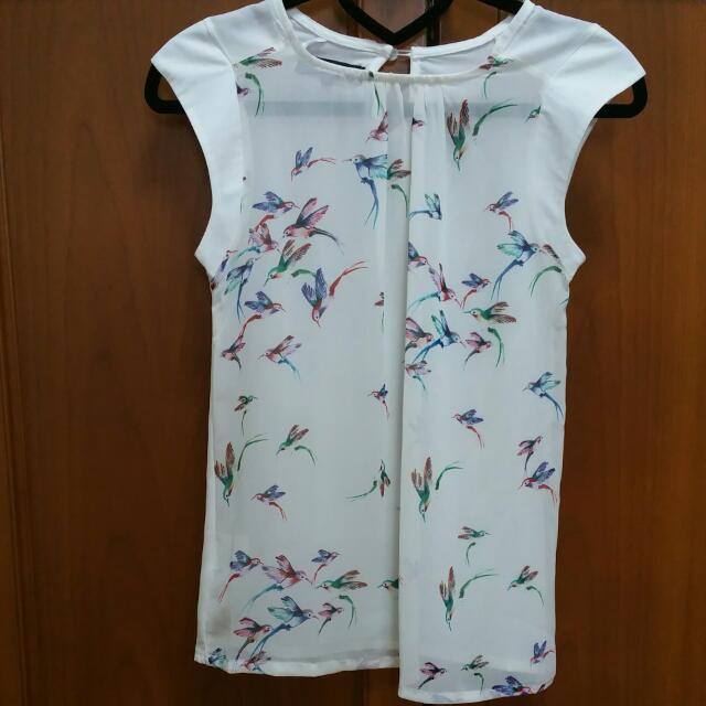 Almost Brand New Mds Birds Of Paradise Blouse In White Cream