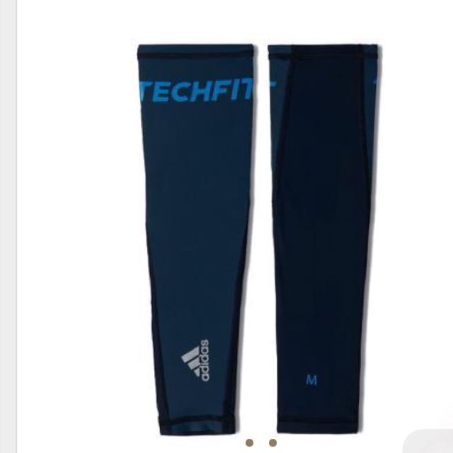 Adidas 止滑手臂套防曬袖套adisi 安全帽腳踏車捷安特美利達越野車公路車登山車三鐵衣摩托車跑步鞋運動服飾 她的時尚在旋轉拍賣