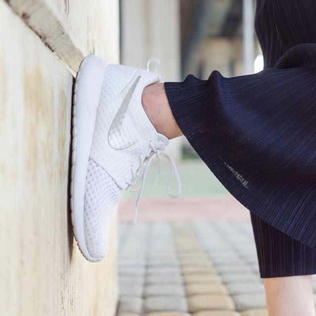 Nike roshe new arrivals nude