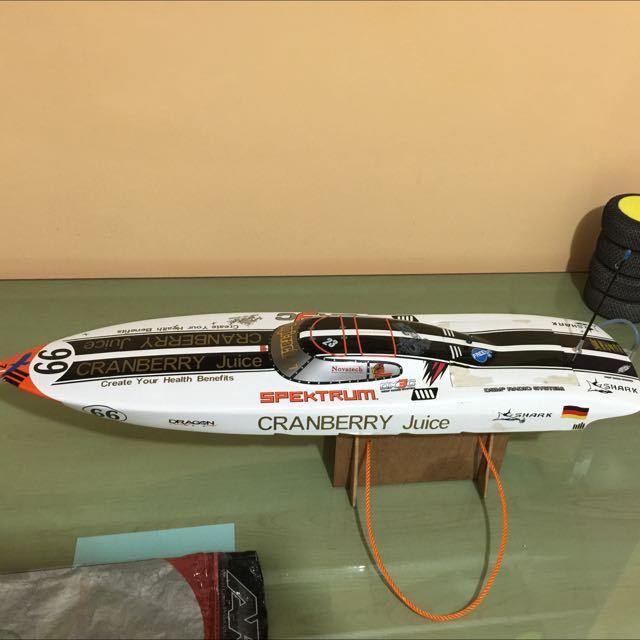 Dragon shark hot sale rc boat
