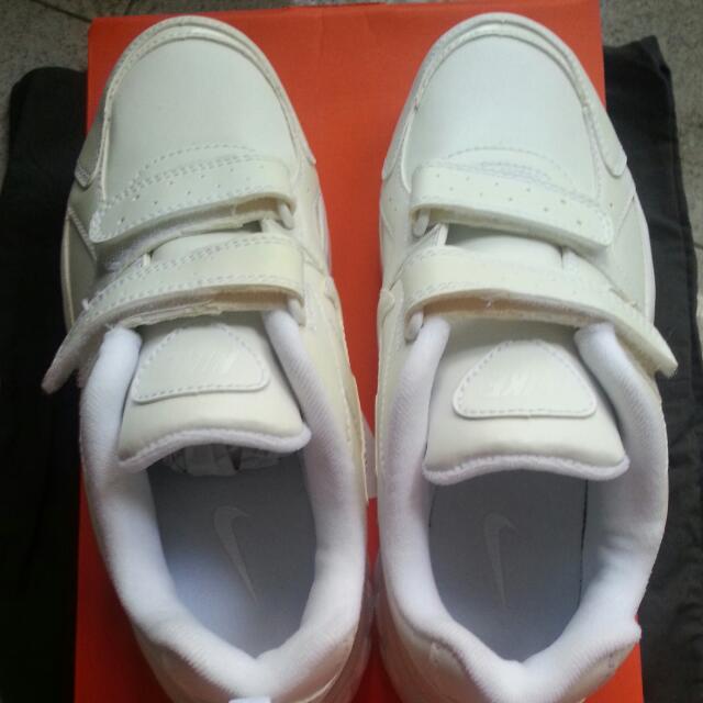 nike white school shoes