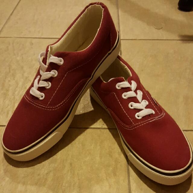 vans off the wall shoes maroon