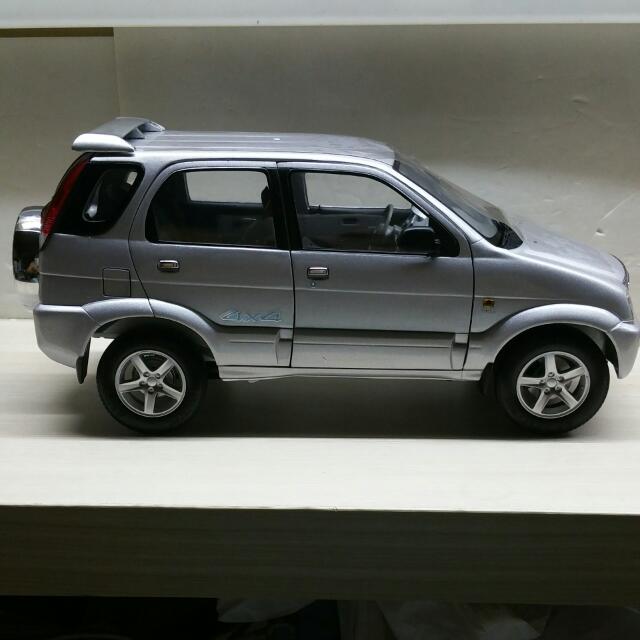 Tomica top daihatsu terios