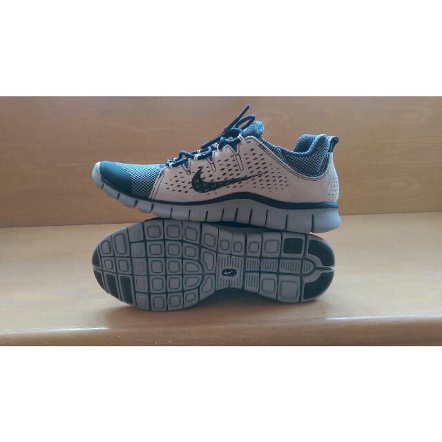 Nike Free Powerlines 2 Men s Fashion Activewear on Carousell