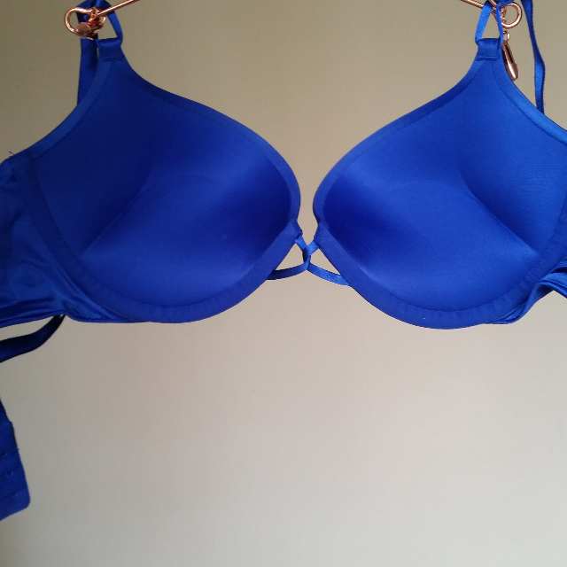 (Reserved) BN Victoria Secret 36C Demonic Blue Bombshell Double PushUp Bra