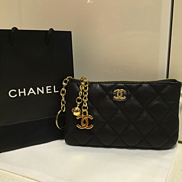 chanel vip gift pouch