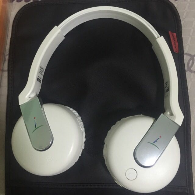 Sony Wireless Stereo Headset DRBTN200 (White), Computers & Tech, Parts