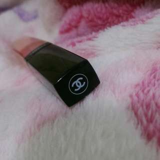 保留 📣 下殺【含運】CHANEL香奈兒 唇蜜 ６ml  珠光淡粉橘