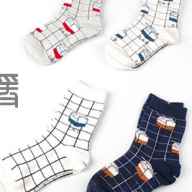 milk grid socks