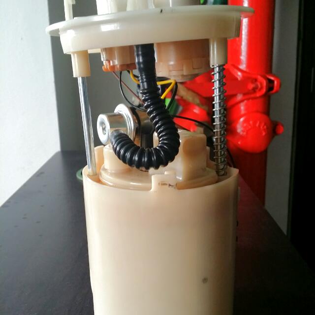 KIA CERATO FORTE 1.6 FUEL PUMP COMPLETE SET(Used But Still In Good