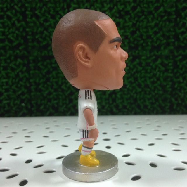 SoccerStarz Real Madrid CF Pepe Home Kit