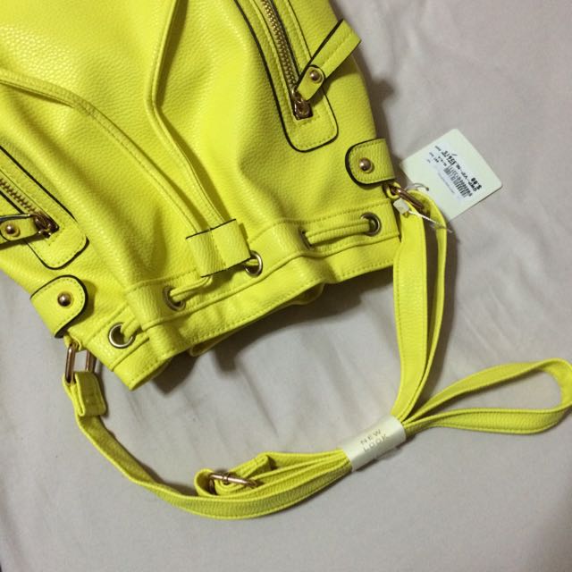 NEWLOOK Neon Yellow bag BNWT NEGOTIABLE Women s Fashion Tops Other Tops on Carousell