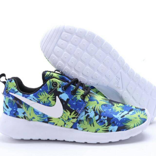 nike roshe run limited edition