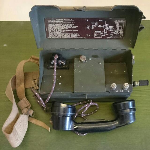 World War 2 (WW2) British Field Telephone Set, Hobbies & Toys