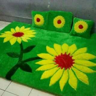 Karpet Bunga Bhn Bulu Halus Bantal 2+ Kesed(kesed Bs Ganti Guling )warna Dan Gambar Tergantung Pemesanan