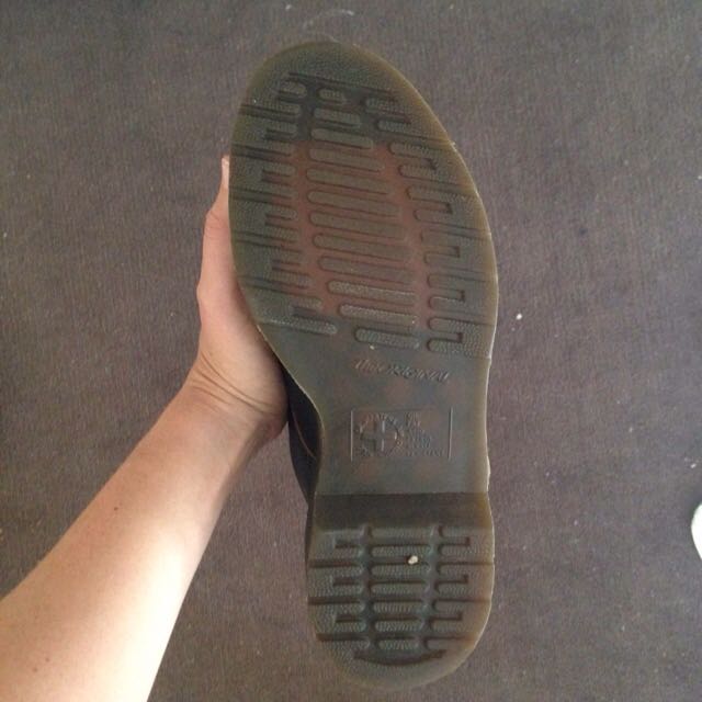 Dr Martens Pascal (Category: Luxury) located in North Melbourne. Submitted by seijasam (Listing ID 30451473, Image 2). Description: .