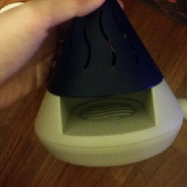 Essential Oil Diffuser (Category: Air Conditioners & Heating) located in Singapore. Submitted by LeleCoca (Listing ID 30536430, Image 3). Description: .