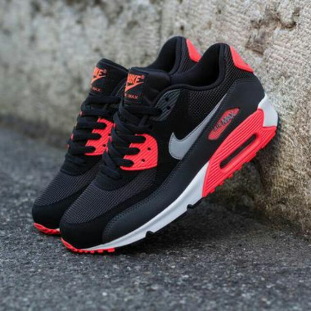 Max Atomic Red, Men's Fashion, Footwear, Sneakers on Carousell