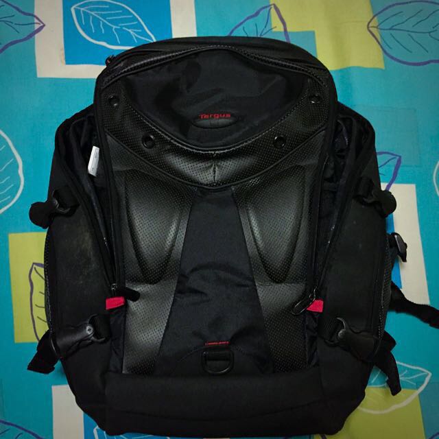targus revolution backpack
