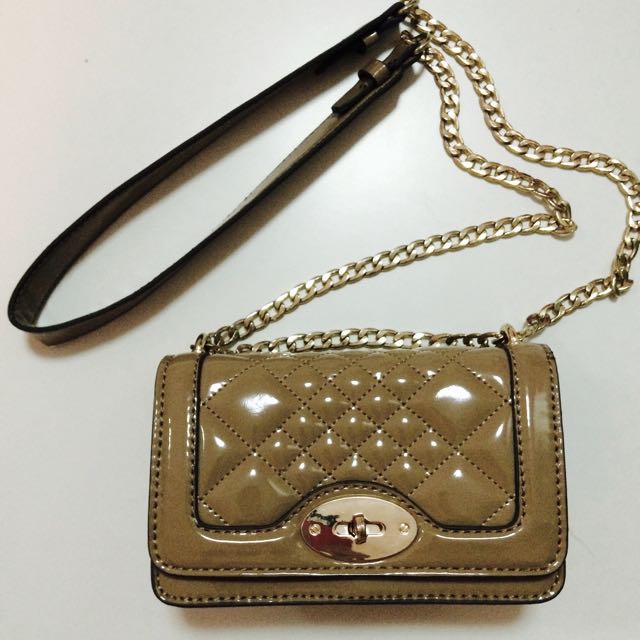 Mango Gold Chain Sling Bag, Luxury on Carousell