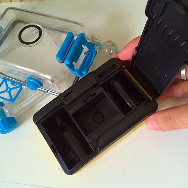 aquapix 35mm toy camera review