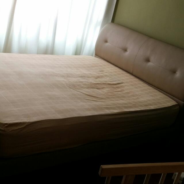 Slumberland Queen Size Mattress And Bed Frame For Pending Photo