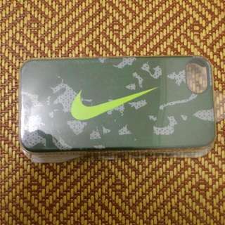 Nike原廠iPhone手機殼(迷彩綠)