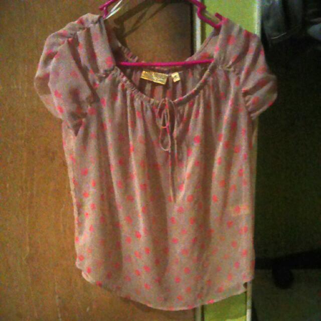 Princess Vera Wang Peasant Top Women S Fashion On Carousell