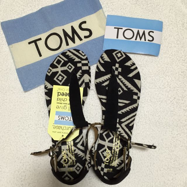 TOMS Playa Black Sandals