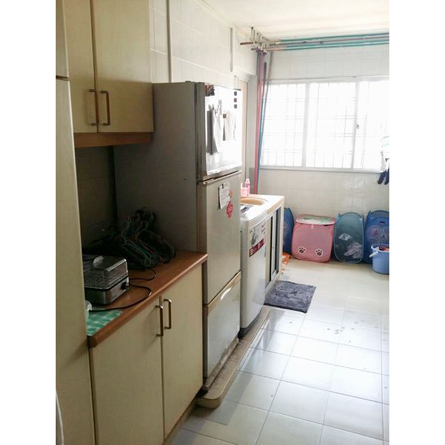 Rental Of Whole Unit At Blk 504 Ang Mo Kio Ave 8, Property on Carousell