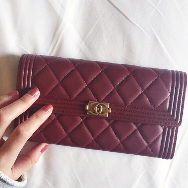 chanel boy burgundy