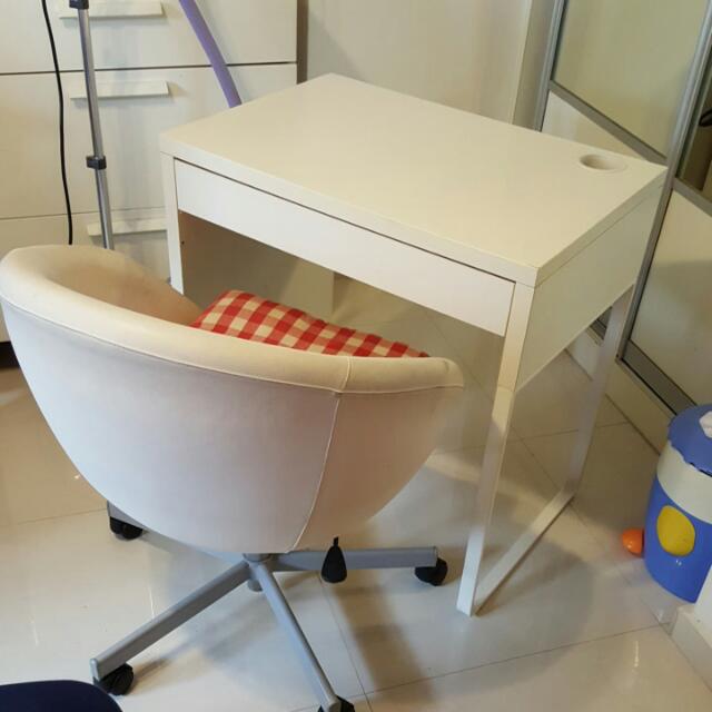 Ikea Mini Notebook Desk N Chair Furniture On Carou Photo