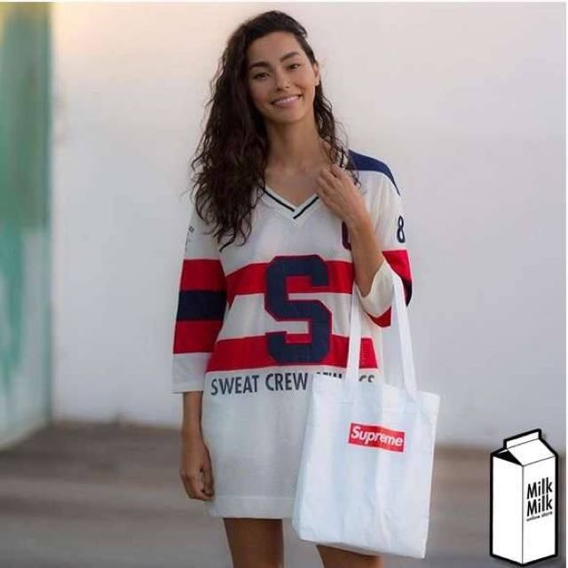 Supreme tyvek tote bag clearance