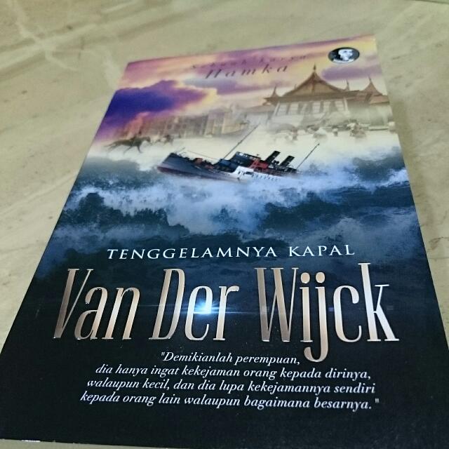 Tenggelamnya Kapal Van Der Wijck Karya Hamka Books Stationery On Carousell
