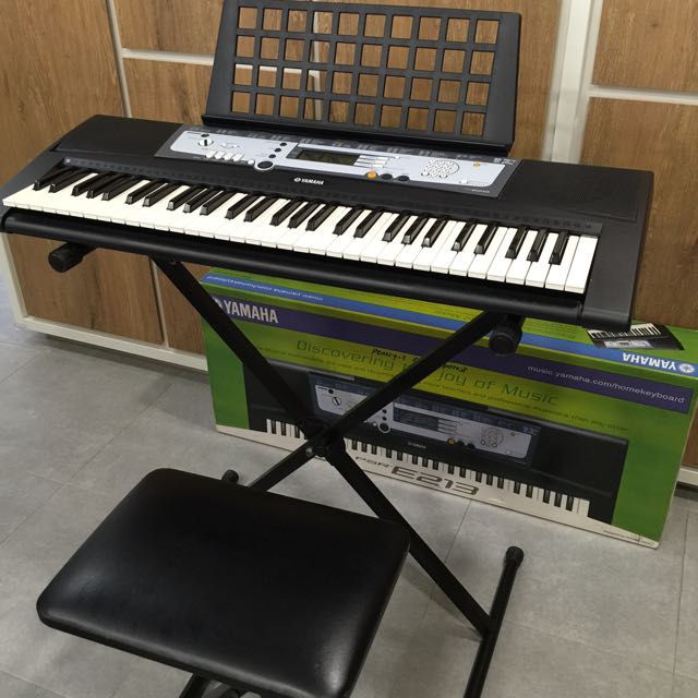Yamaha PSR-E213 Portable Keyboard With Stand And Stool, Hobbies & Toys