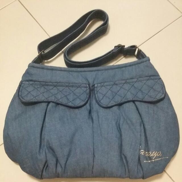 naraya denim sling bag