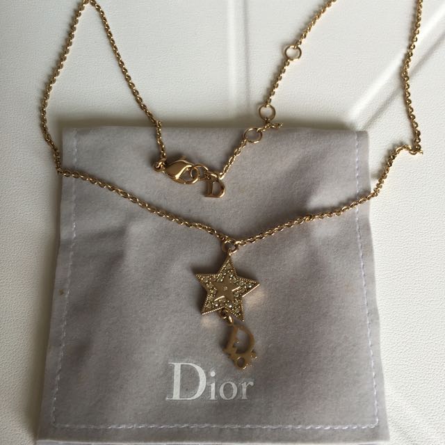 Christian dior clearance star necklace