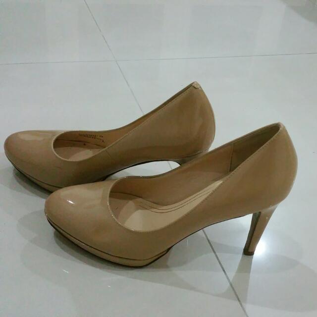 cole haan nike heels